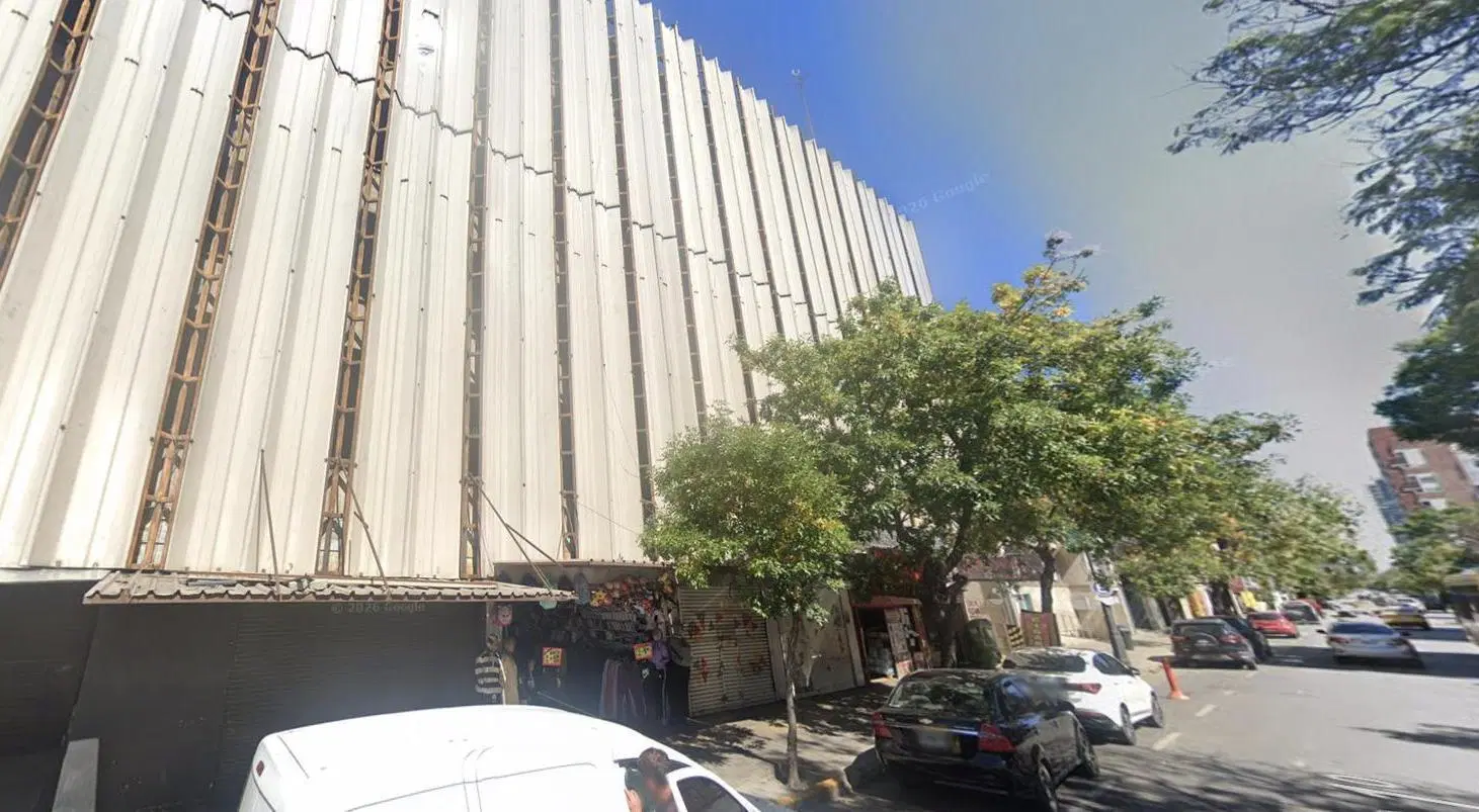 VENTA COCHERA CENTRO SOBRE HUMBERTO PRIMO Y SAN MARTIN FRENTE MERCADO NORTE 3