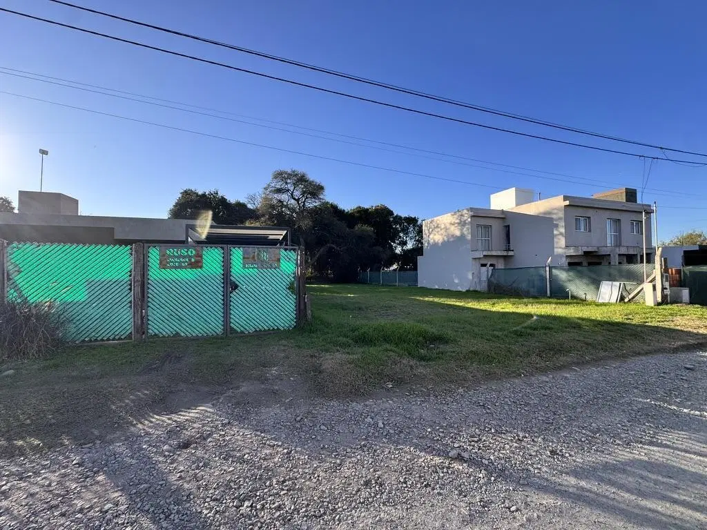 TERRENO EN VENTA EN VILLA CATALINA 8