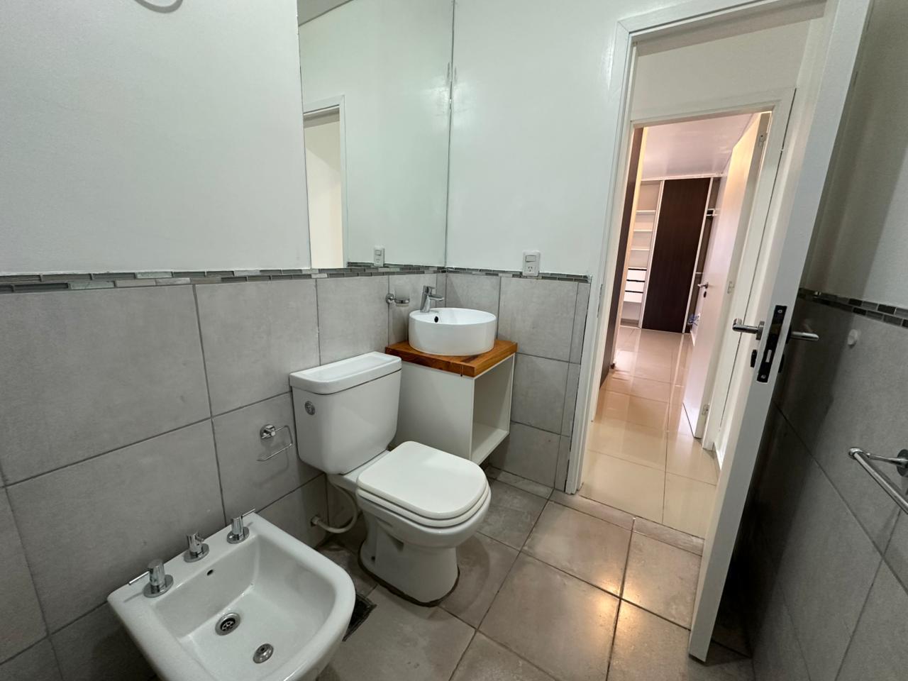 Foto de Alquiler Departamento 1 dormitorio! Barrio General Paz. Córdoba, imagen 1