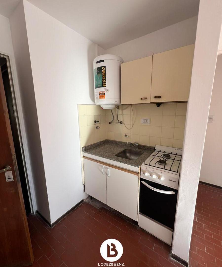 Foto de VENTA DEPARTAMENTO 1 DORMITORIO EN NUEVA A METROS DE PLAZA ESPAÑA, imagen 2