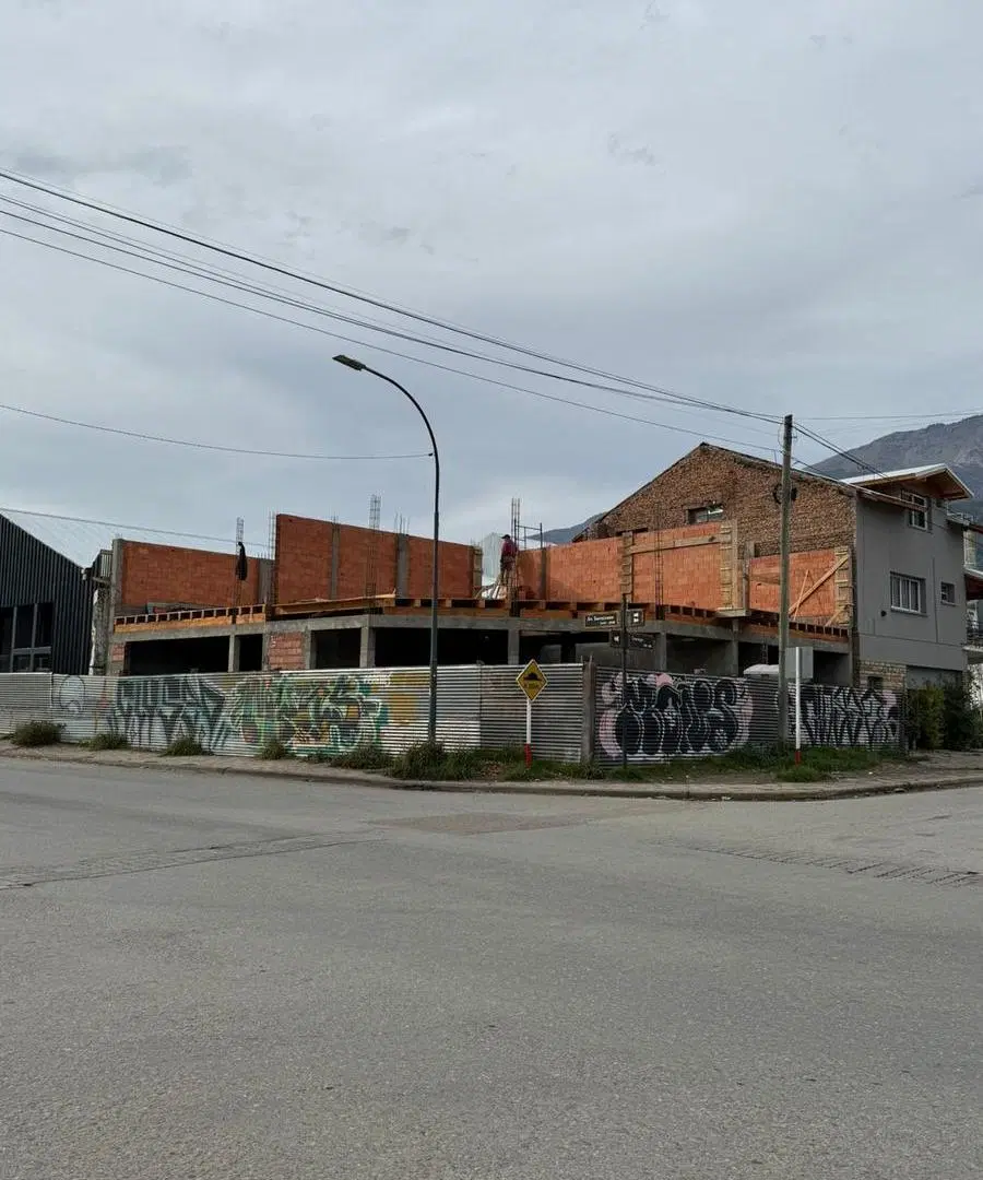 Local en VENTA - Financiamiento - Río Negro 4