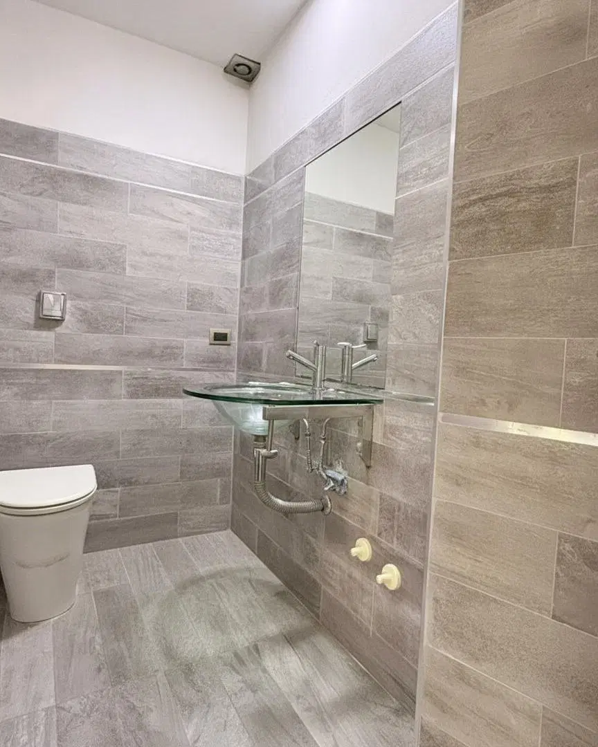 VENTA - CASA 2 DORM MODERNA - B° QUISQUIZACATE 5