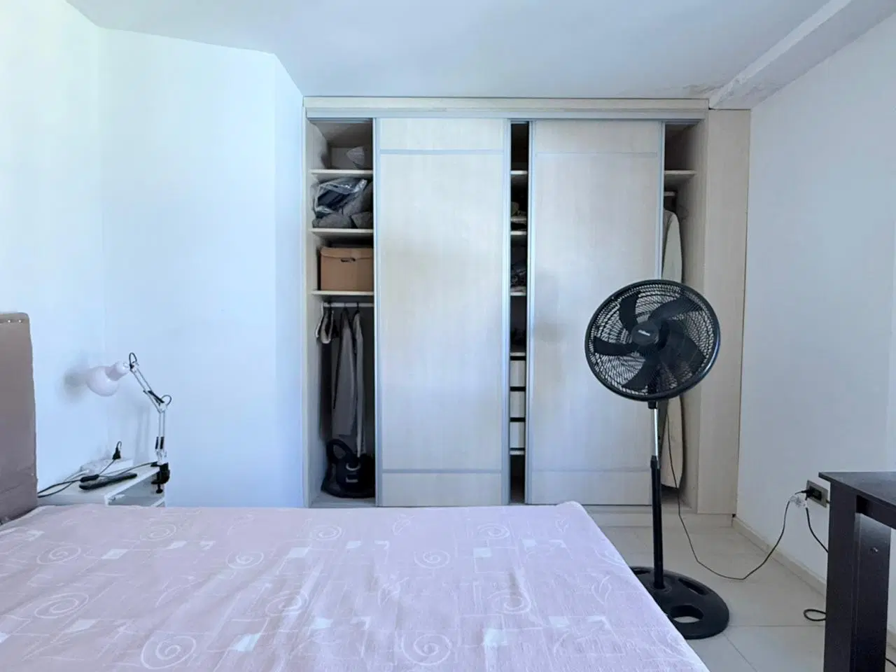 VENTA - CASA 2 DORM MODERNA - B° QUISQUIZACATE 8