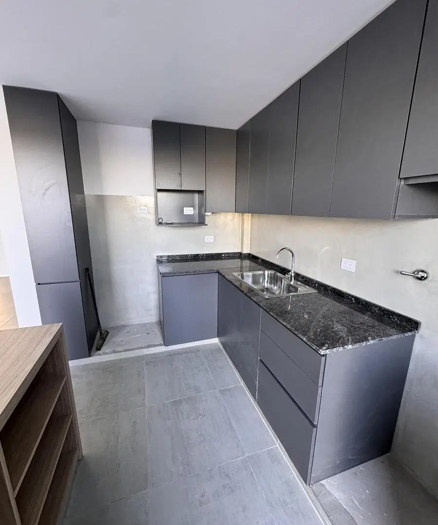 TRIPLEX 3 DORM CON PILETA FRENTE PLAZA QUEBRADA DE MANANTIALES 4