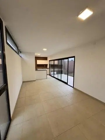 CASA 3 DORM COCHERA DOBLE DOCTA CENTRAL FINANCIADA 4