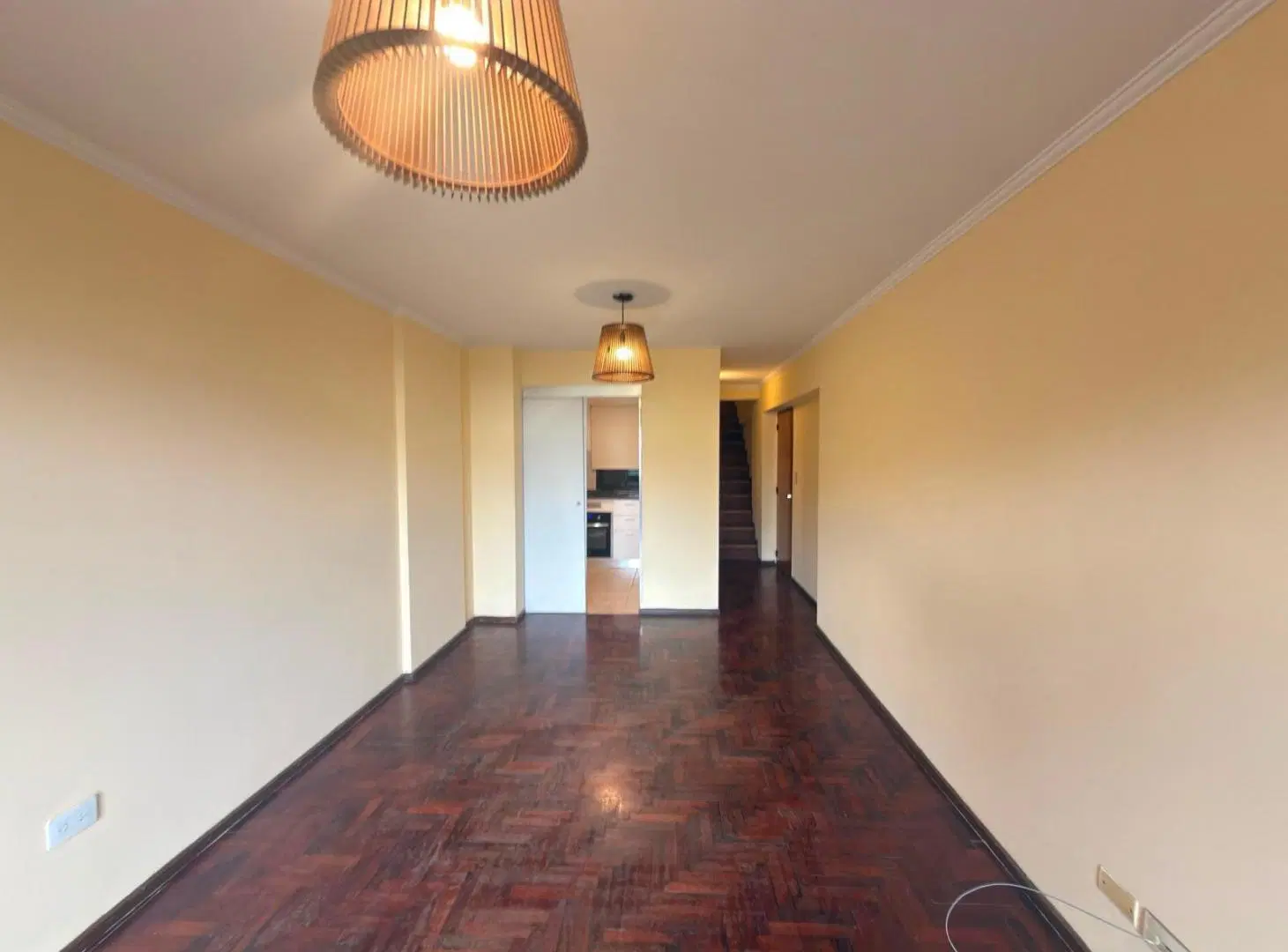 ALQUILO DEPTO 1 DORM Y MEDIO AV POETA LUGONE, NUEVA CBA, FRENTE A PLAZA SAN MARTIN!!! 4