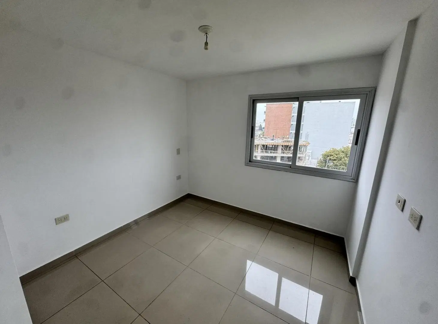 Alquilo dpto 1 dorm. con Balcón en Cofico 8