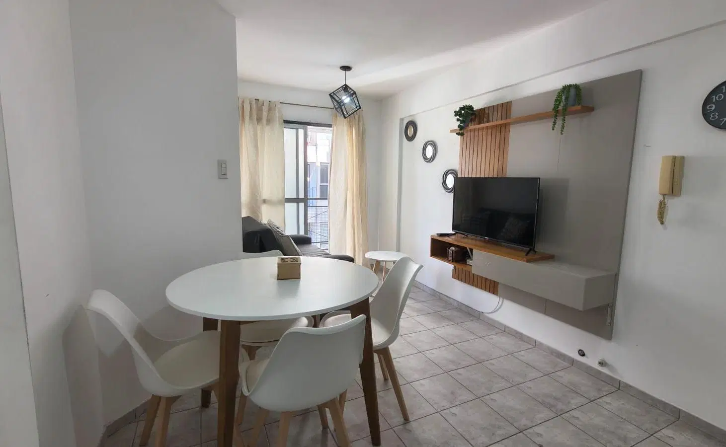 Venta departamento 1 dormitorio amoblado B° Centro 2