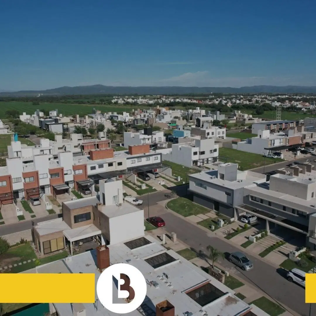 CasaVENTA DUPLEX 3 DORMITORIOS EN DOCTA ETAPA 1 2