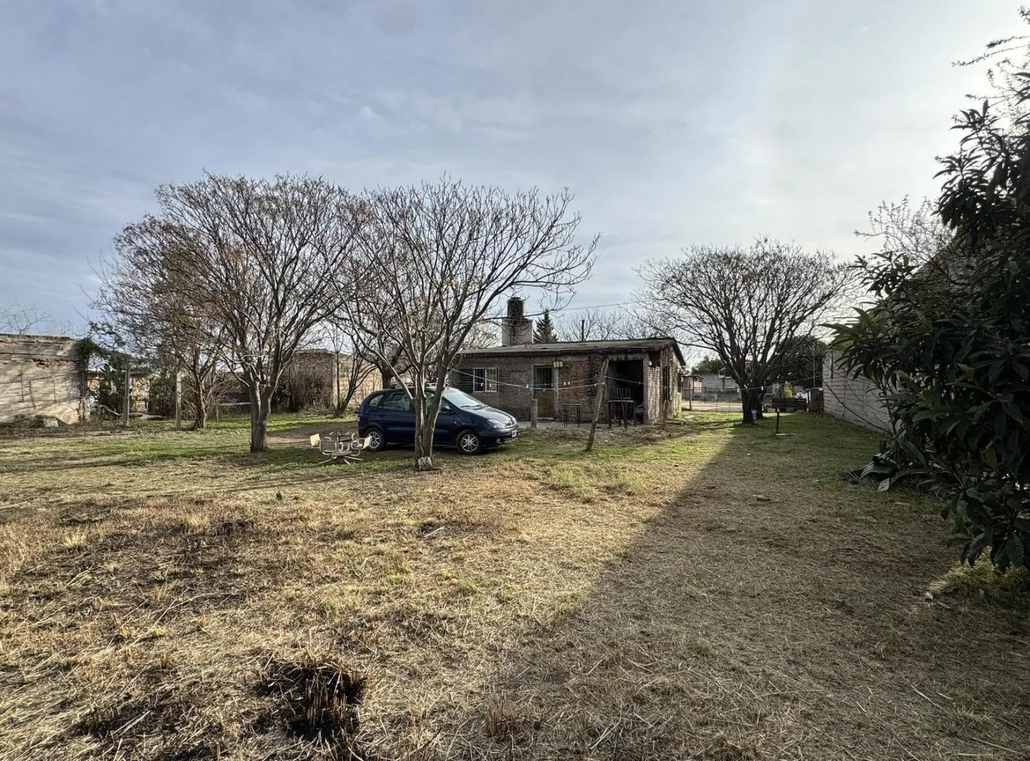 Gran oportunidad en B° Floresta Sur, 1.086m2 de terreno C/escritura y enorme potencial 8