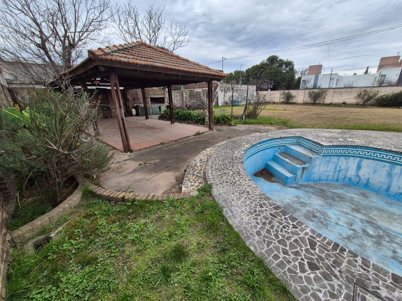 Foto de INVERSOR !! Terreno con mejoras para 3 dúplex -Granja de funes . Cba, imagen 4