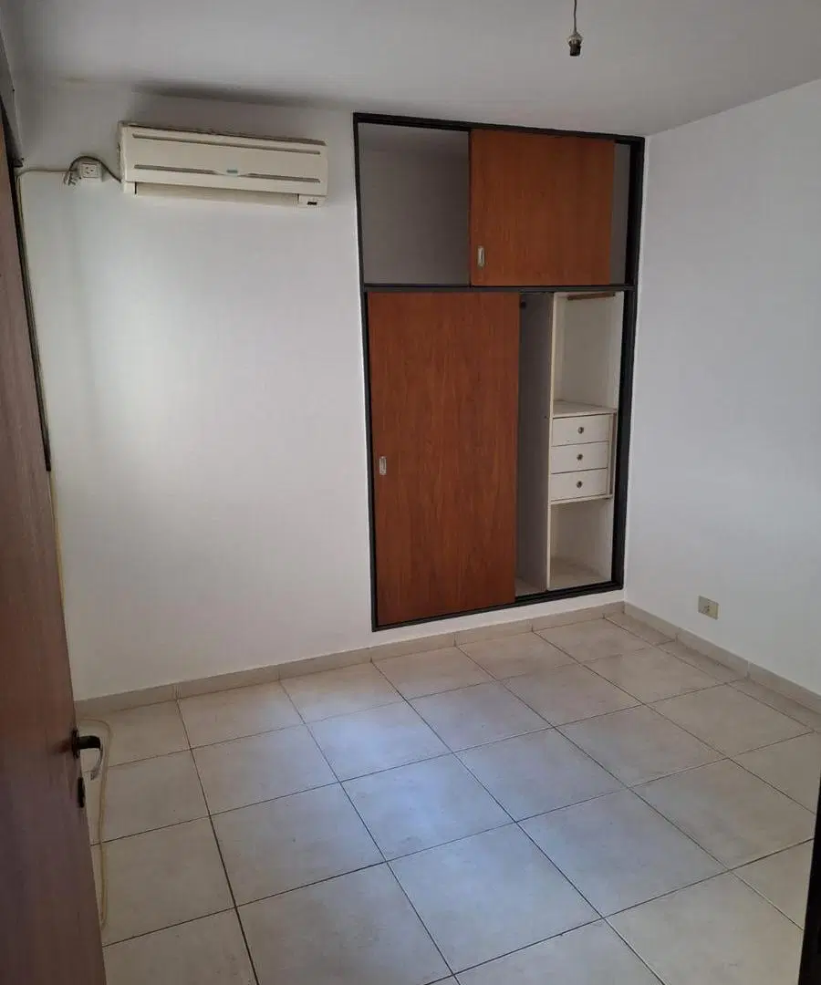 Amplio Departamento en Alquiler 1 dorm más 2 patios -Famatina al 100- GN 2