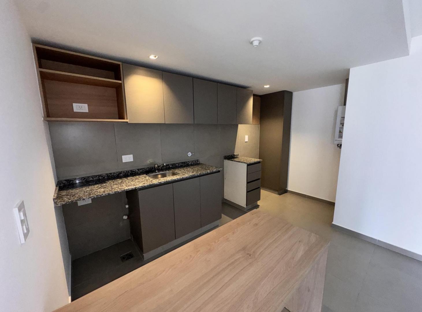 Foto de VENTA DEPTO 1 DORM NVA CBA A ESTRENAR ENTREGA 50% 12 CUOTAS, imagen 2