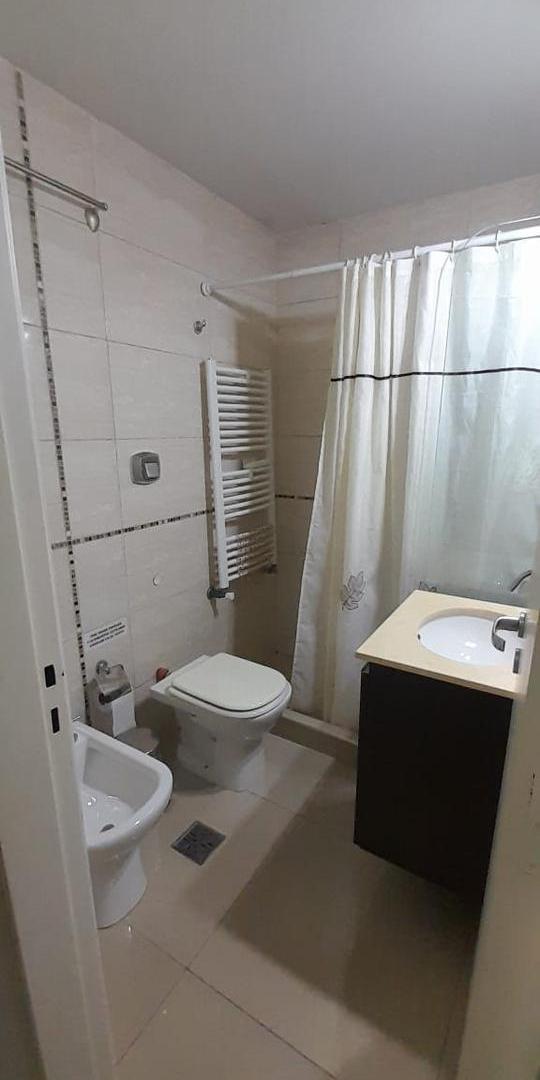 Foto de ALQUILER ANUAL DEPARTAMENTO CARLOS PAZ SUPER BIEN UBICADO! AMOBLADO 1D, imagen 1