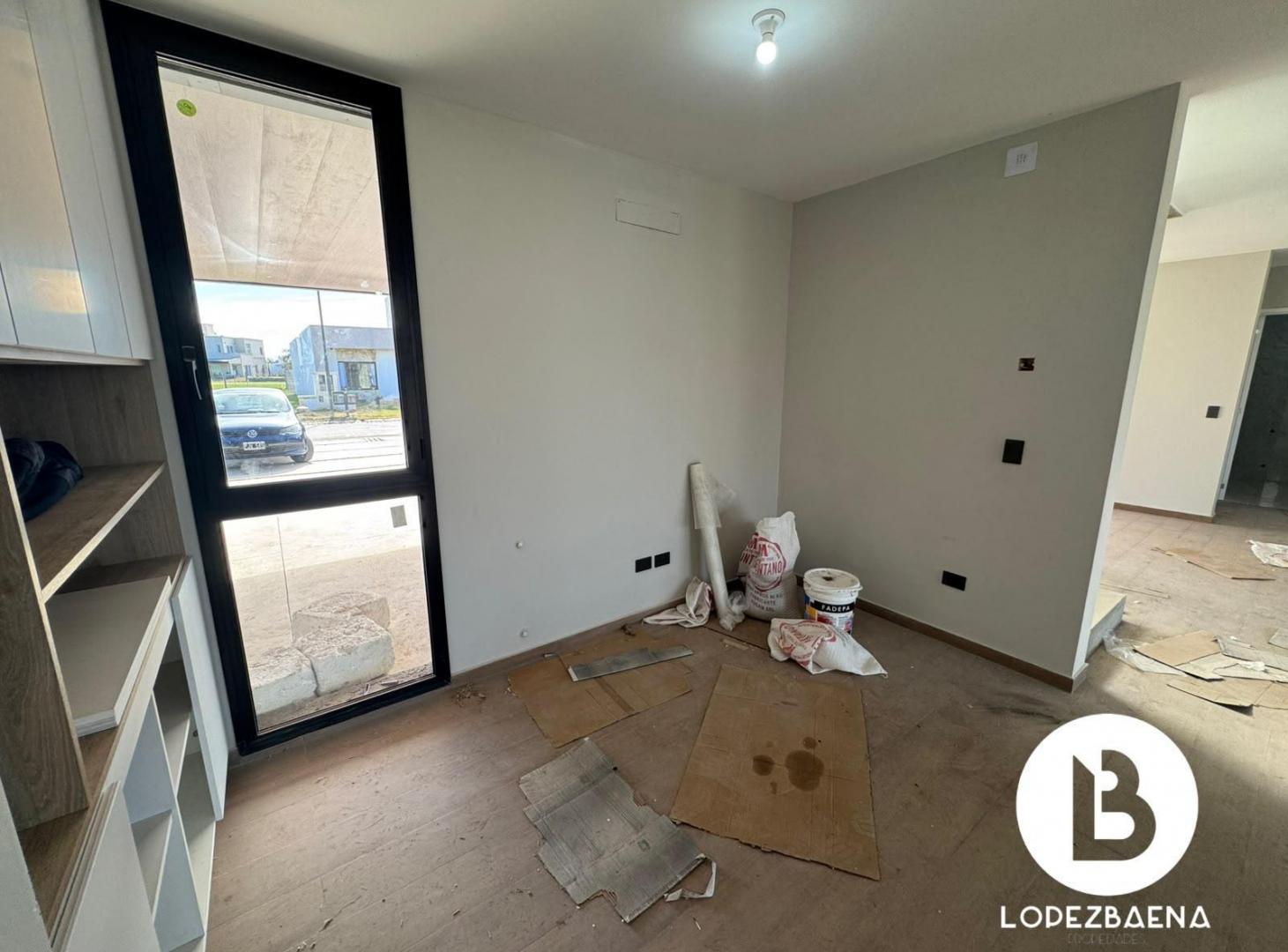Foto de Casa de CATEGORIA a la VENTA - 4 Dormitorios - 4 Baños - Pileta, imagen 4