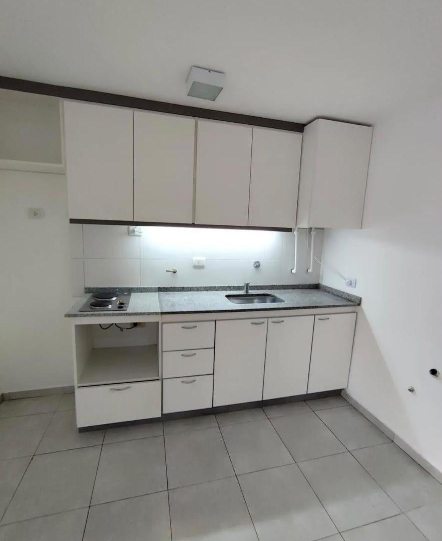 Foto de ALQUILO DEPARTAMENTO 1 DORMITORIO CON BALCON EN GENERAL PAZ, imagen 5