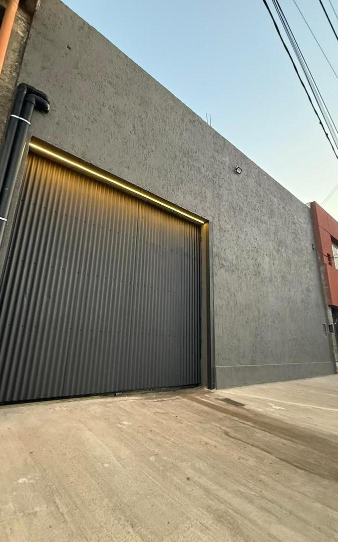 Foto de BARRIO PROVIDENCIA – Galpón 310 m² – Excelente ubicación, imagen 3