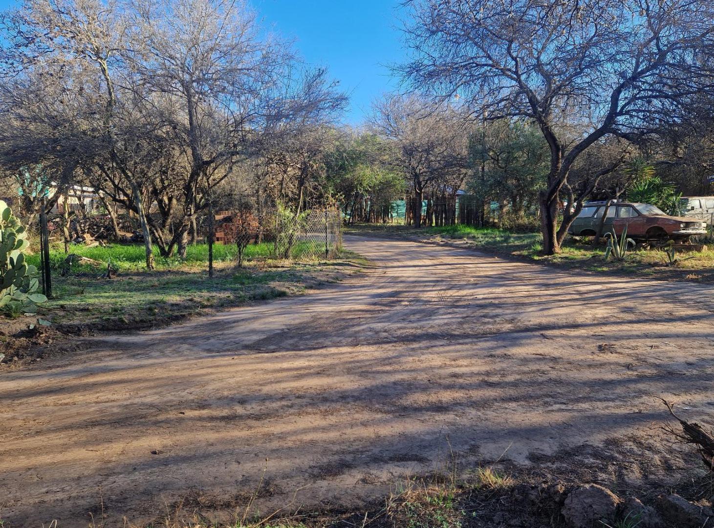 Foto de Terreno en Venta, con Arboles, Servicios, en Los Pozos, Traslasierra!!, imagen 3