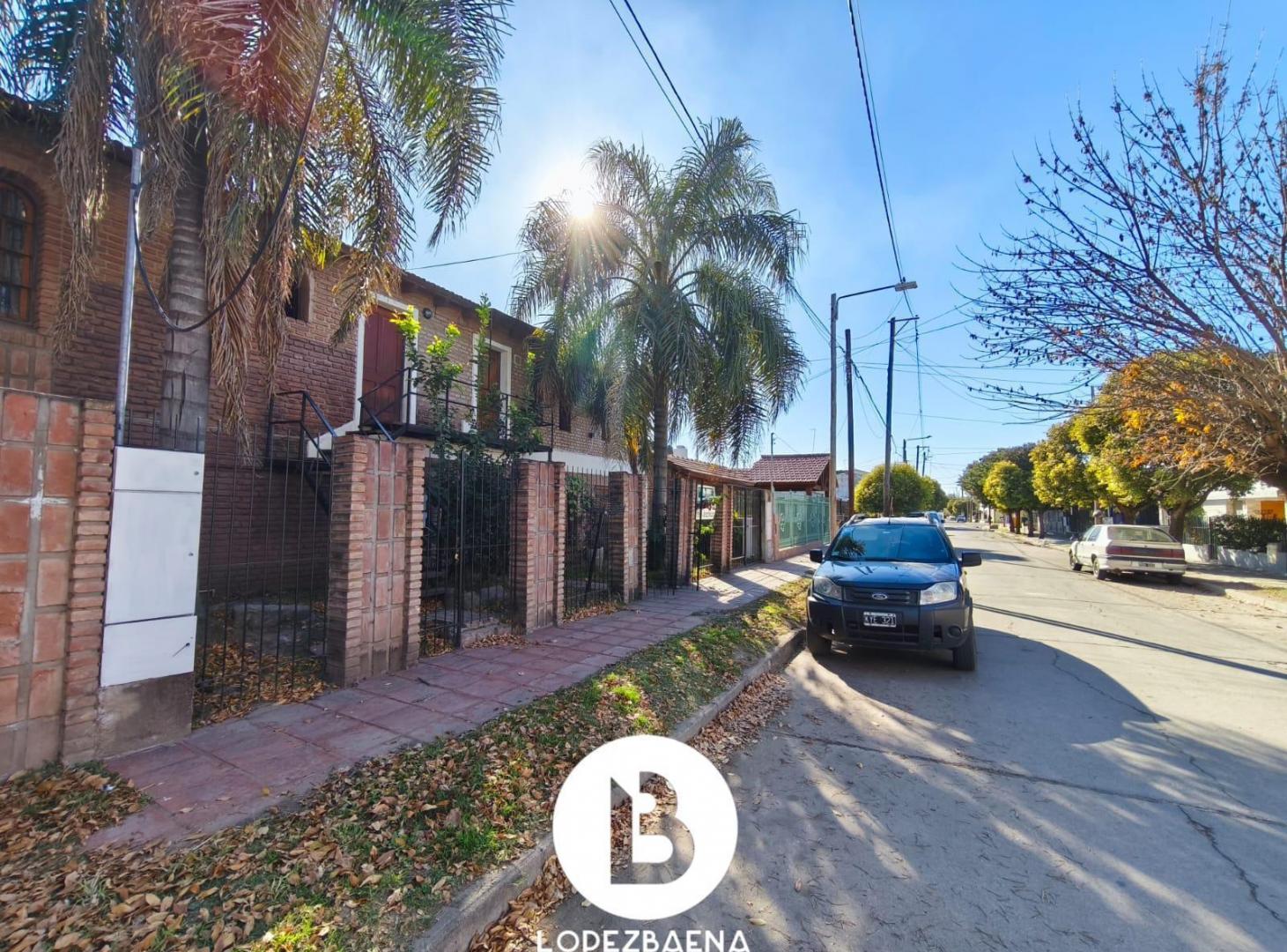 Foto de La mejor Renta del Barrio! - Casa dividida en 3 departamentos, imagen 2