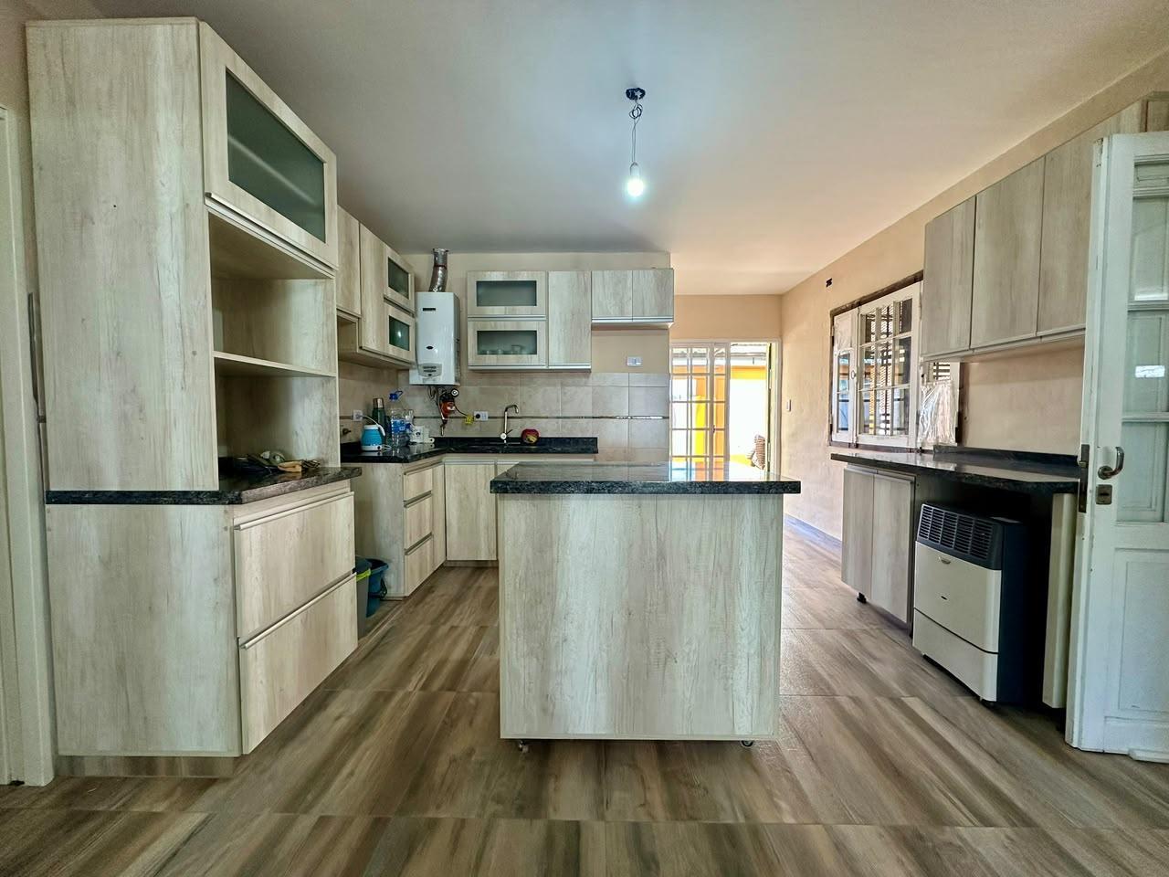 Foto de Venta Casa 2 Dormitorios - al lado del Río - Mendiolaza, imagen 4