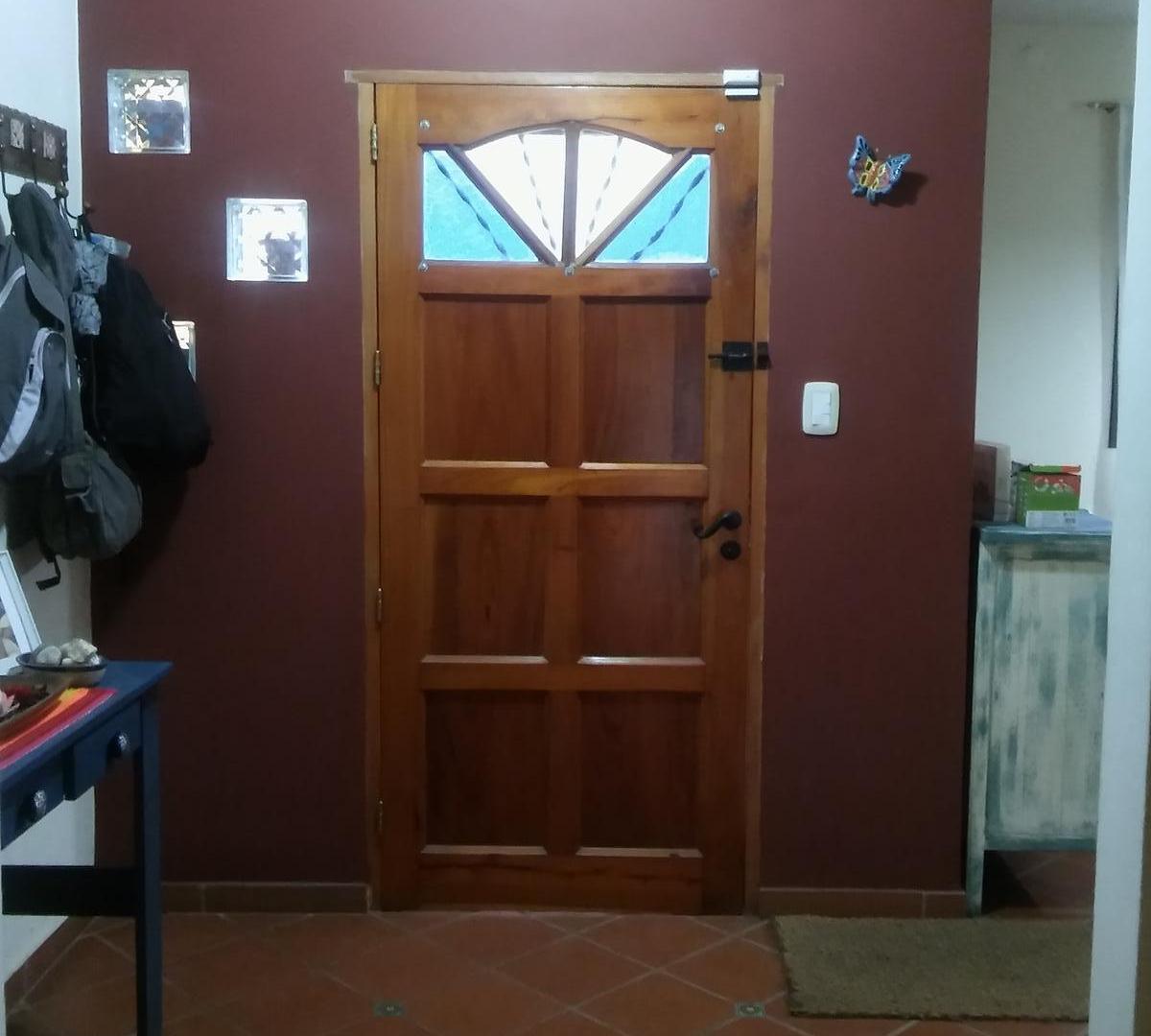 Foto de Vendo Casa en 2 plantas, 2 Dor. y 2 Baños. Lomas de Zupay - Unquillo, imagen 2