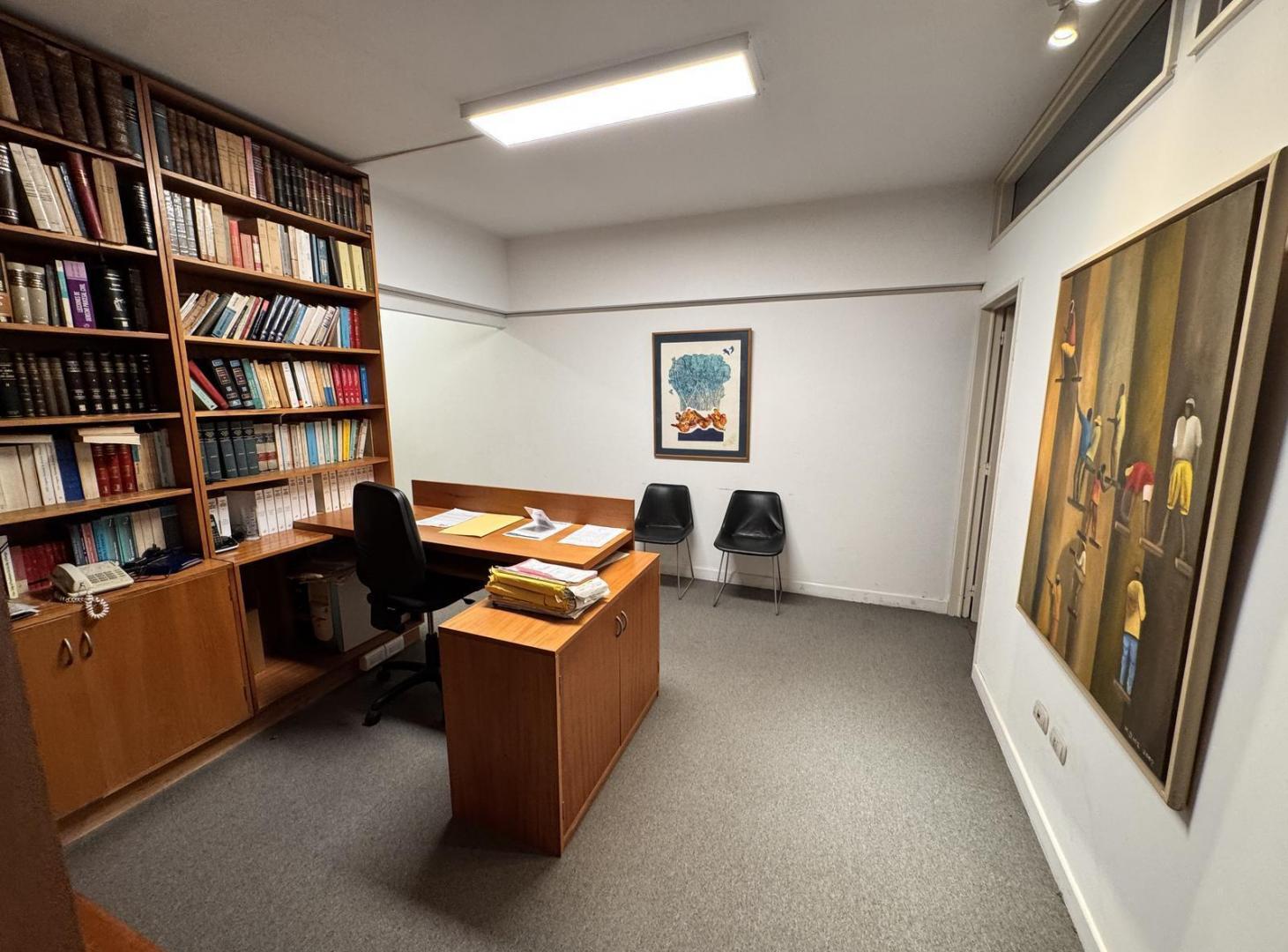 Foto de VENTA DEPTO SOBRE VELEZ SARFIELD AMOBLADO CENTRO, imagen 4