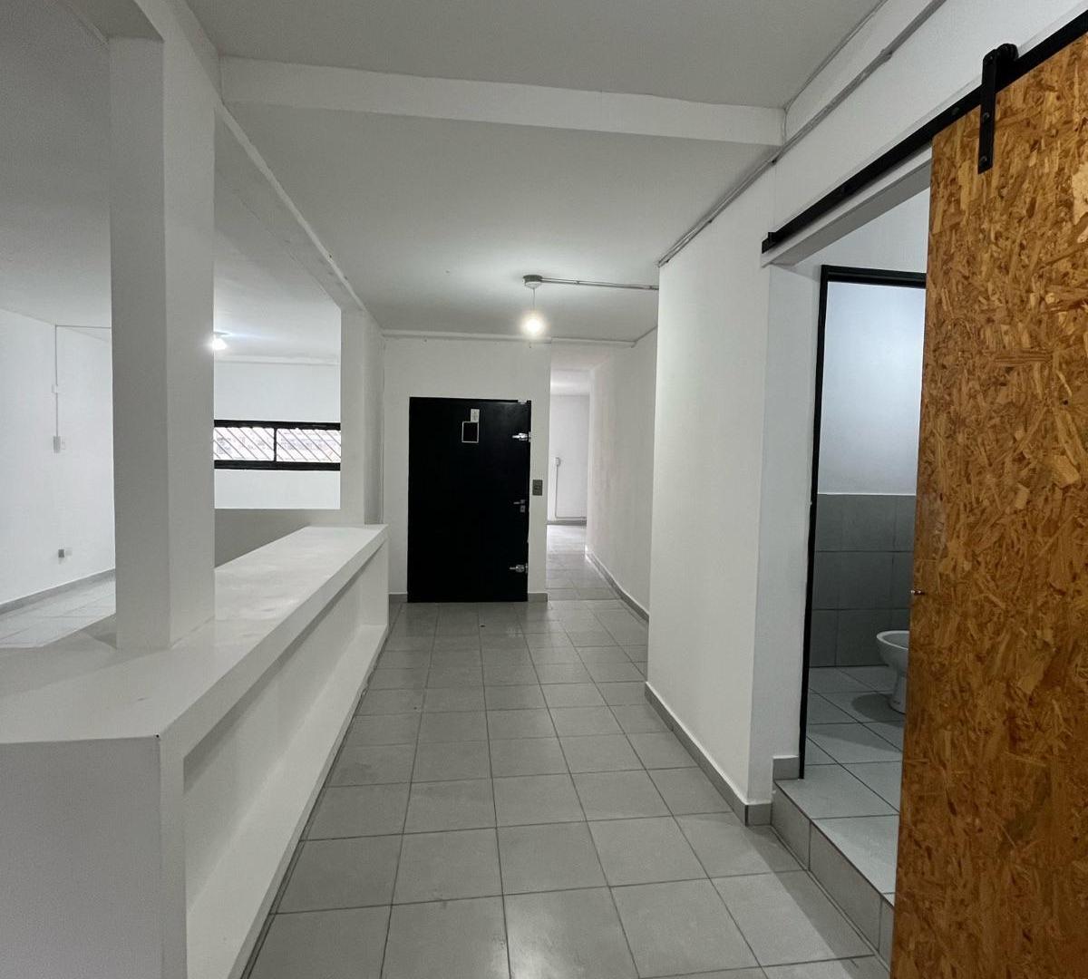 Foto de Oficina en alquiler, piso completo con ascensor en Barrio Alberdi, imagen 5