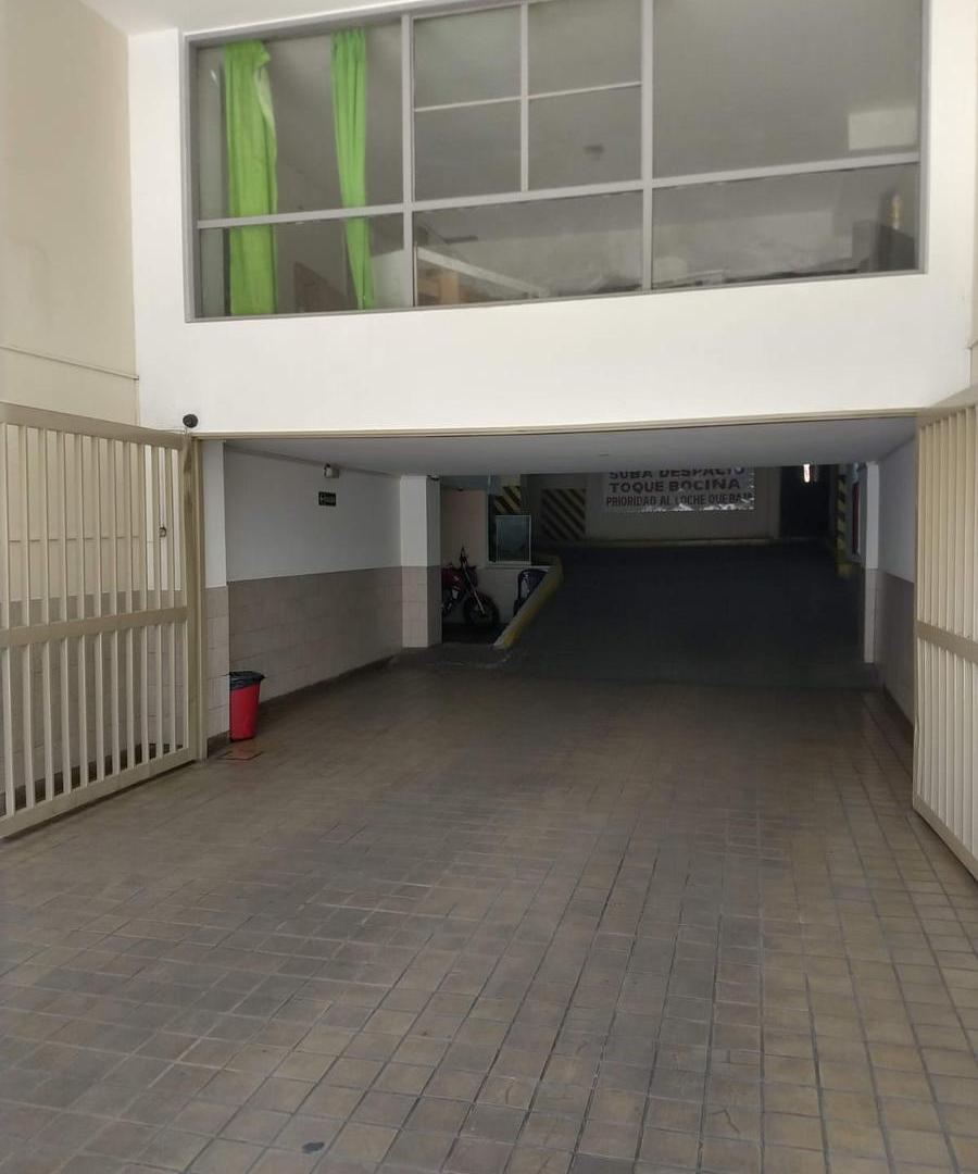 Foto de Cochera de fácil acceso y ubicación privilegiada en el Centro, imagen 3