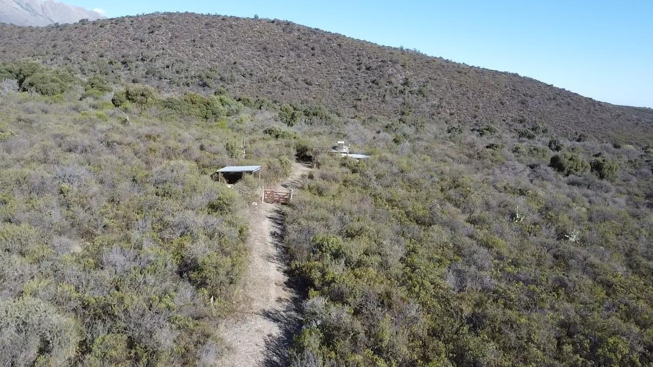 Foto de En Venta Casa de Adobe en las Sierras con Terreno de 2,3 Hectáreas en, imagen 2