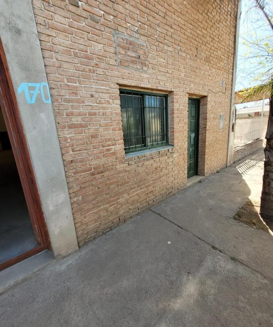 Foto de Galpón en Villa Dolores Alquiler Barrio San Martin a 1 cuadra y media, imagen 5