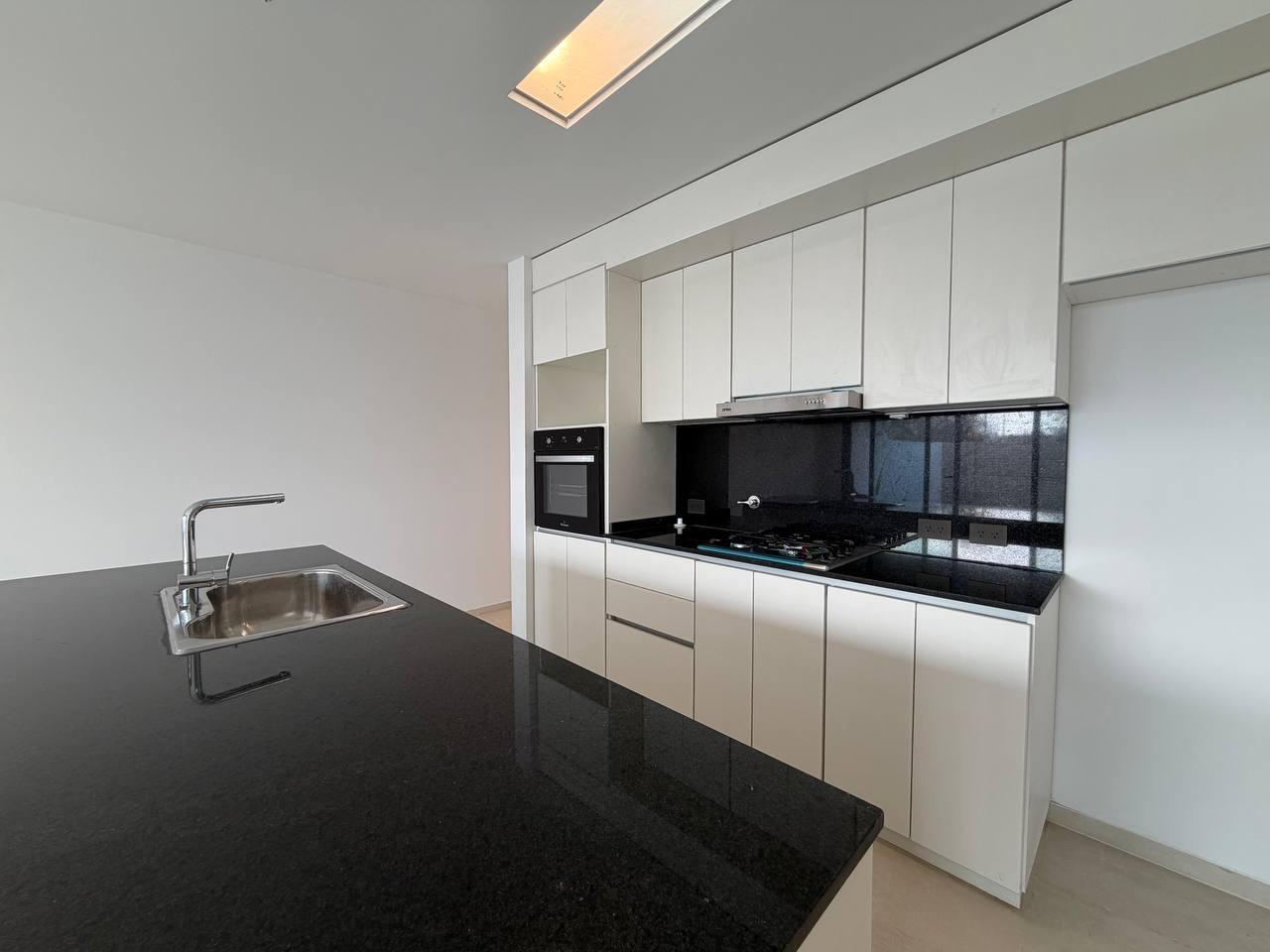 Foto de Duplex categoría 2 dormitorios desarrollado en una planta en venta, imagen 1