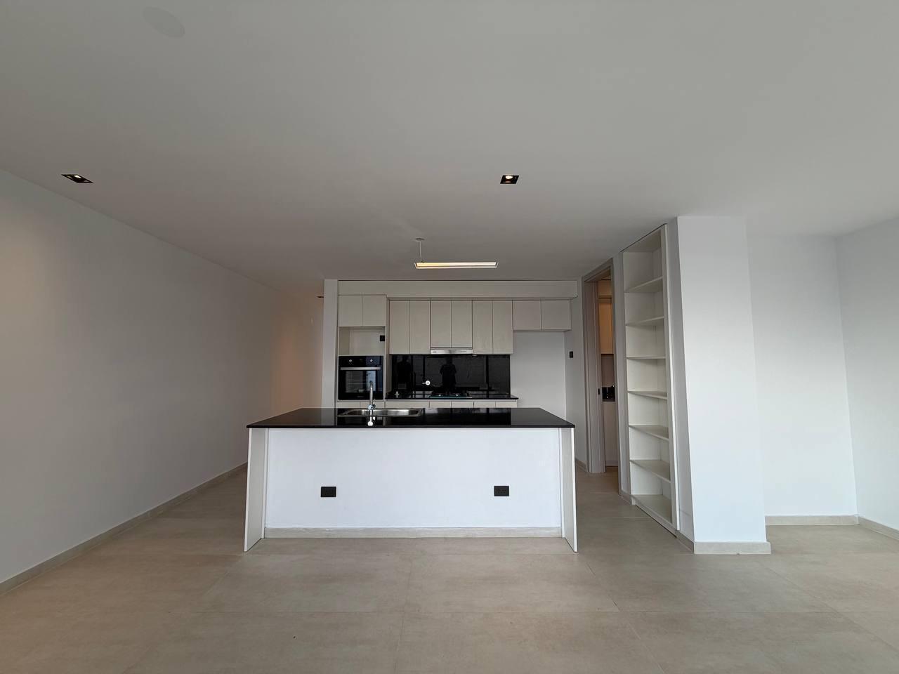 Foto de Duplex categoría 2 dormitorios desarrollado en una planta en venta, imagen 2