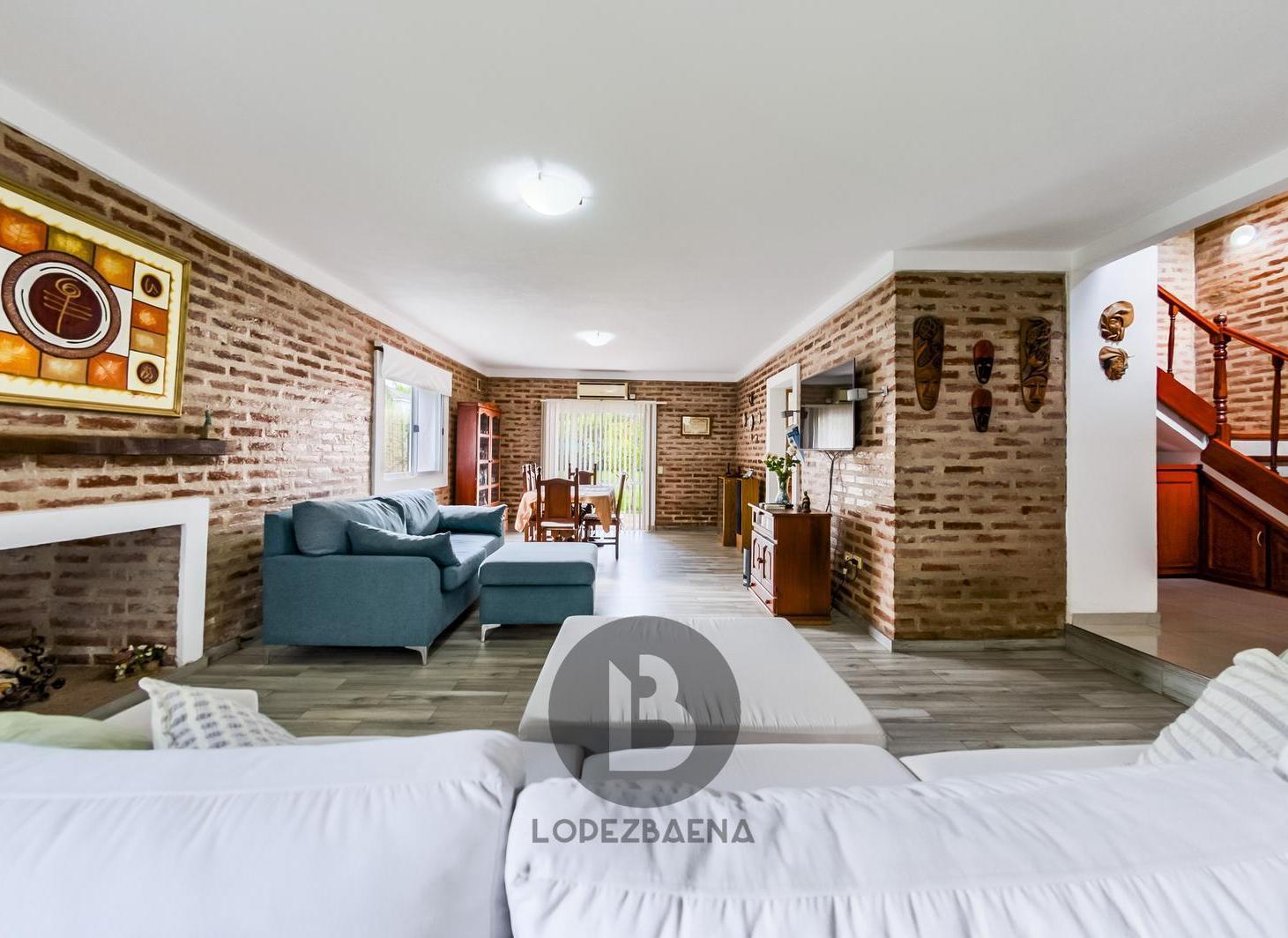 Foto de Venta Casa 4 dorm (1 PB) - 1270m2 terreno - San Isidro Villa Allende, imagen 3