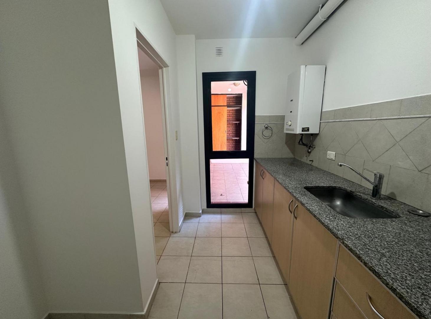 Foto de DEPARTAMENTO DE 1 DORMITORIO. EDIFICIO INARCO 20, LA MEJOR UBICACION DE, imagen 4