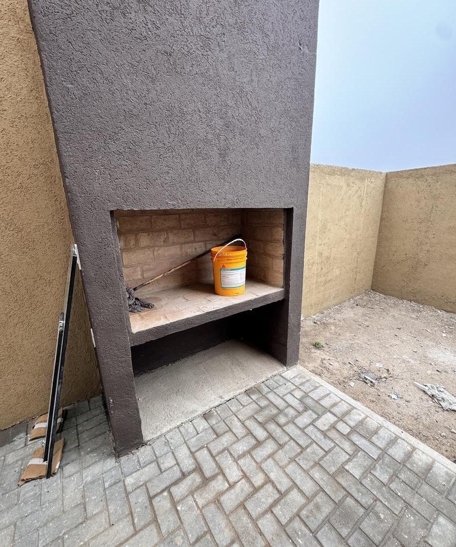 Foto de DUPLEX 2 DORM DOCTA A ESTRENAR CON RADIADORES A 1 CUADRA DE PLAZA, imagen 5