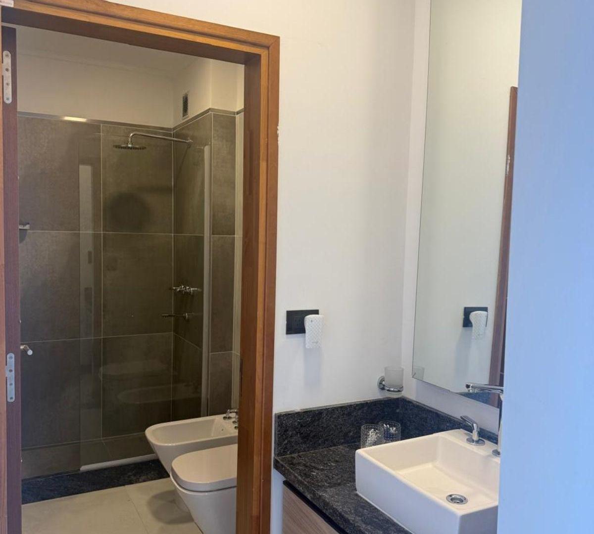 Foto de Venta, increíble dpto. en Villa Carlos Paz, Centro, 2 dorm, 2 baños, imagen 5