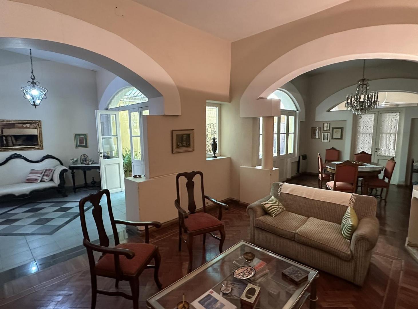 Foto de HERMOSA CASA EN ZONA CENTRO DE LA CIUDAD - COCHERA - PATIO - IDEAL, imagen 4