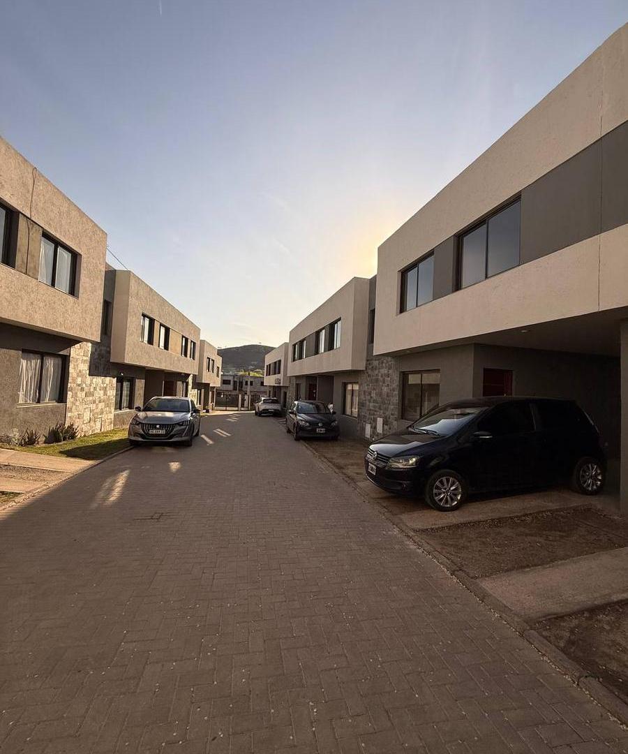 Foto de DUPLEX EN ALQUILER HOUSING DOMUS. LA CALERA, imagen 4