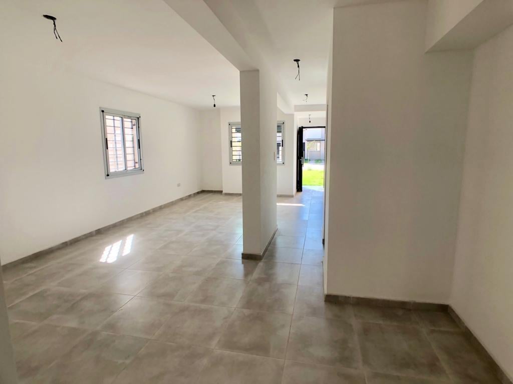 Foto de Se alquila dúplex 3 dormitorios 2 baños en Valle Cercano, imagen 2