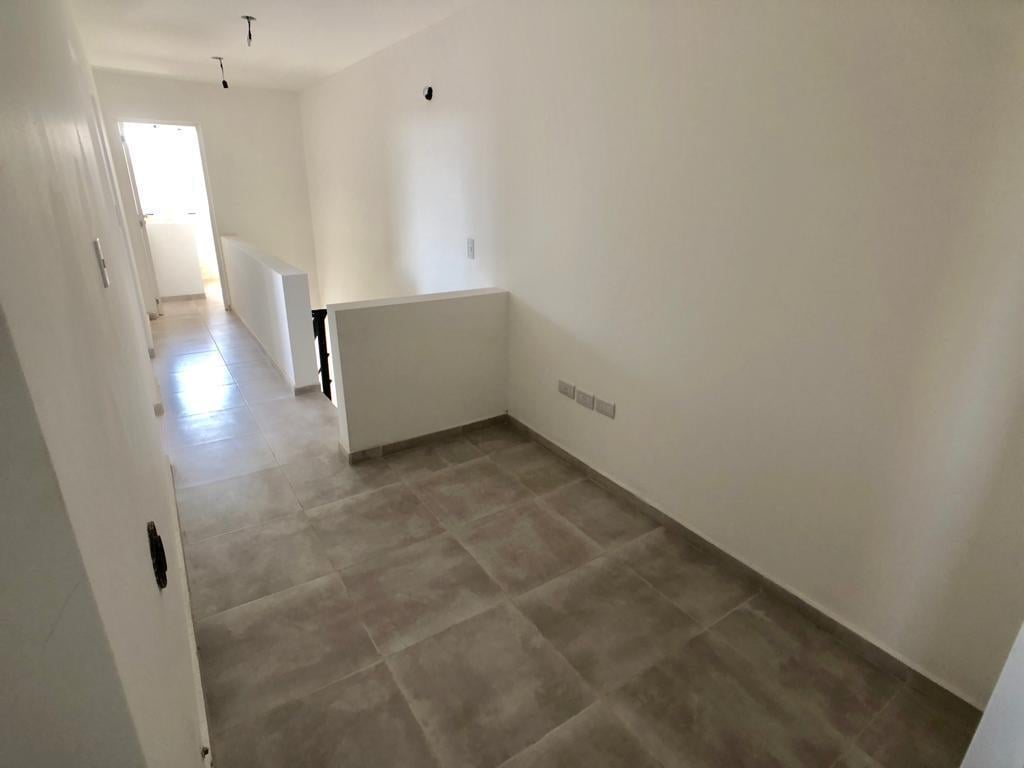 Foto de Se alquila dúplex 3 dormitorios 2 baños en Valle Cercano, imagen 4