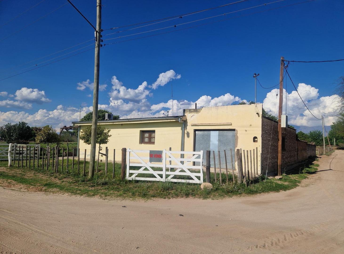 Foto de En Venta Casa de Casa de Campo con 1 Hectárea en Villa Dolores, imagen 2
