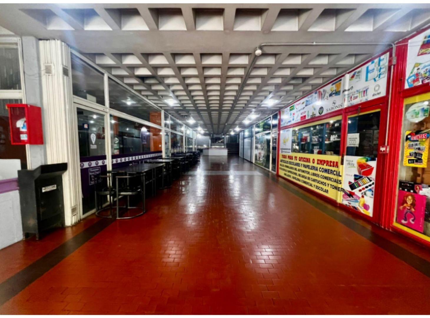 Foto de VENTA DOS OFICINAS CONTIGUAS EN GALERIA ARGENTA, imagen 1