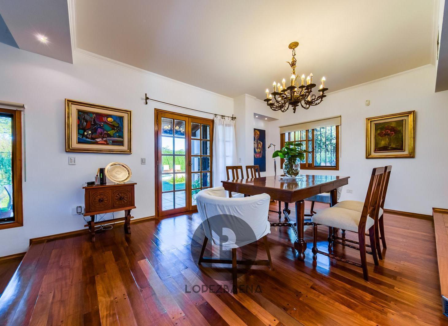 Foto de Venta Casa 4 dormitorios - Impecable! en Villa Allende Golf, imagen 2