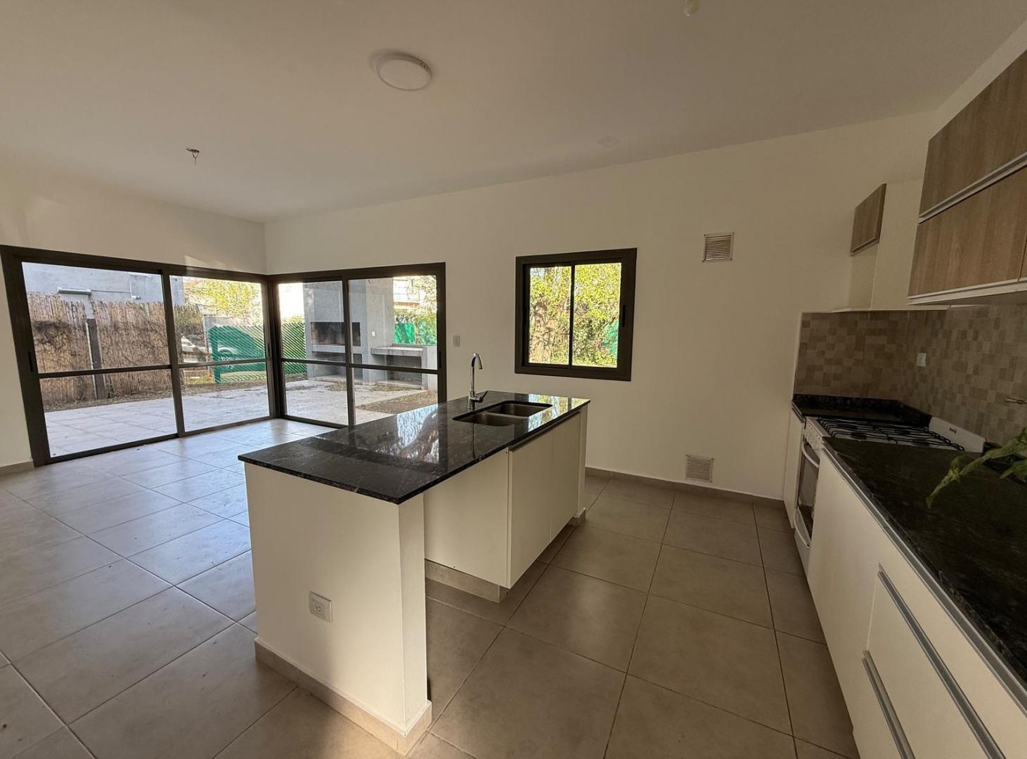 Foto de ALQUILER CASA EN LA ESTANZUELA, 2 DORM. COCHERA, imagen 3
