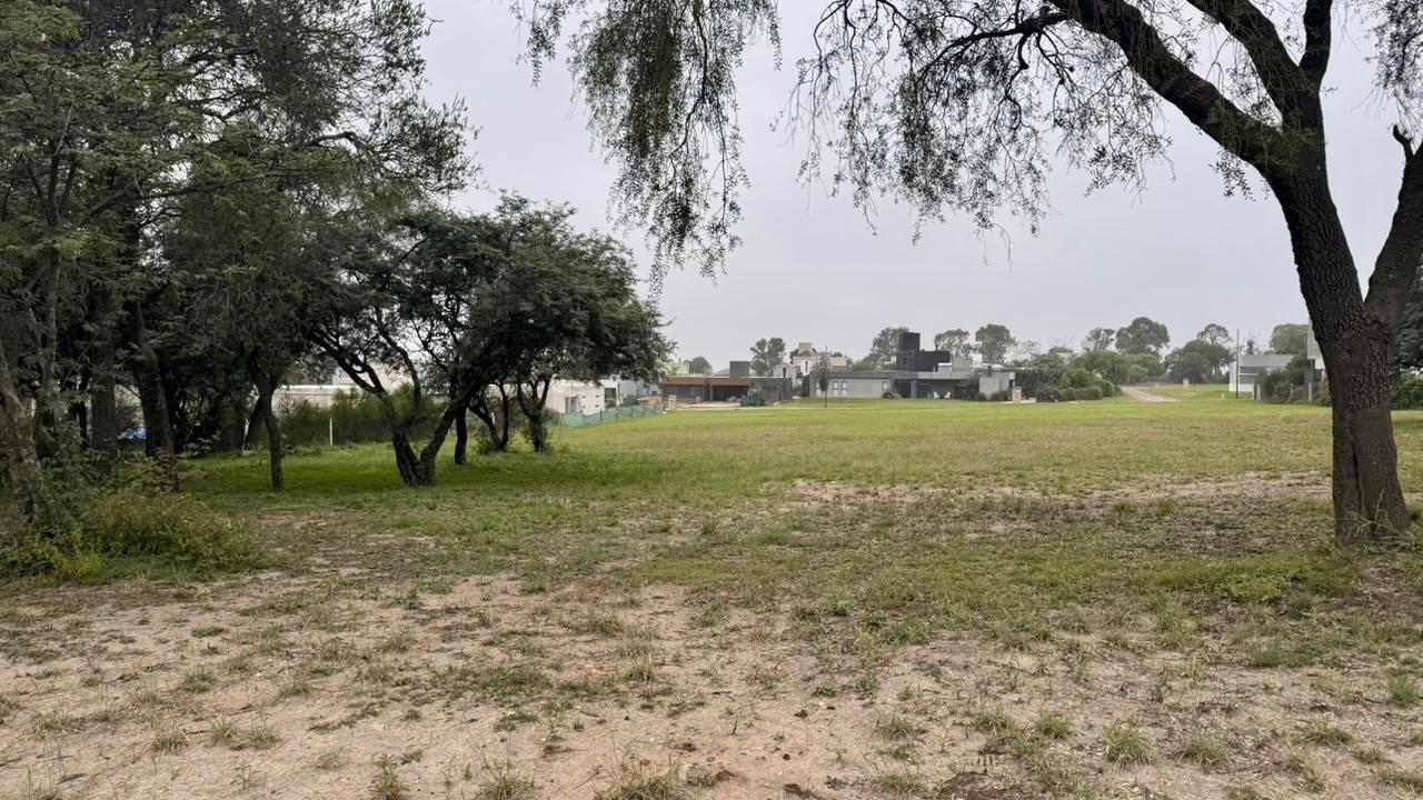 Foto de Se vende terreno en VALLE DEL GOLF primera etapa superficie de 1500, imagen 5