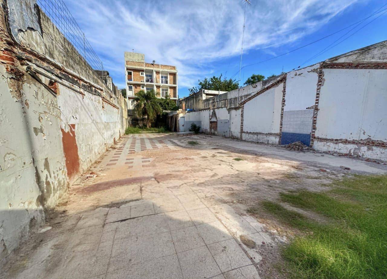Foto de Venta Terreno Sobre Monseñor Pablo Cabrera, imagen 3