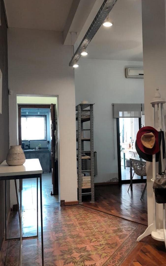 Foto de Casa en venta Barrio Juniors tres dormitorios con pileta, imagen 3