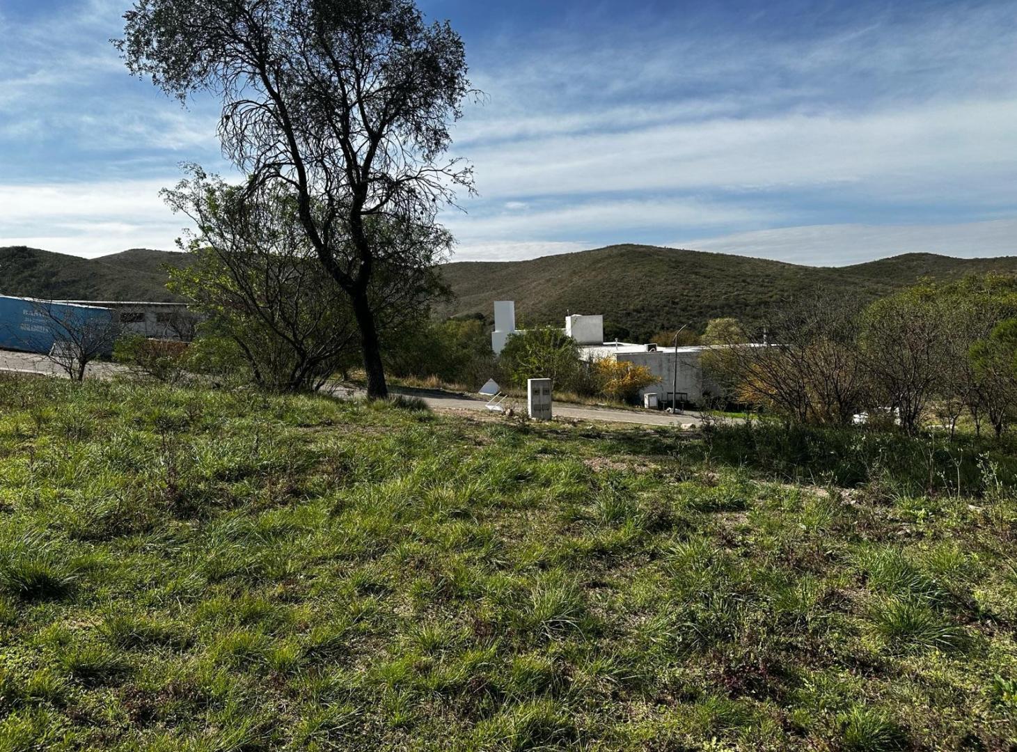 Foto de Venta de Lote en Colinas de La Deseada, todos los sevicios, imagen 3