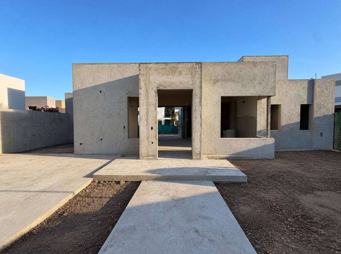 Foto de ANTIGUA ESTANCIA – VILLA ALLENDE! Una Planta, Pileta y Galería con, imagen 2