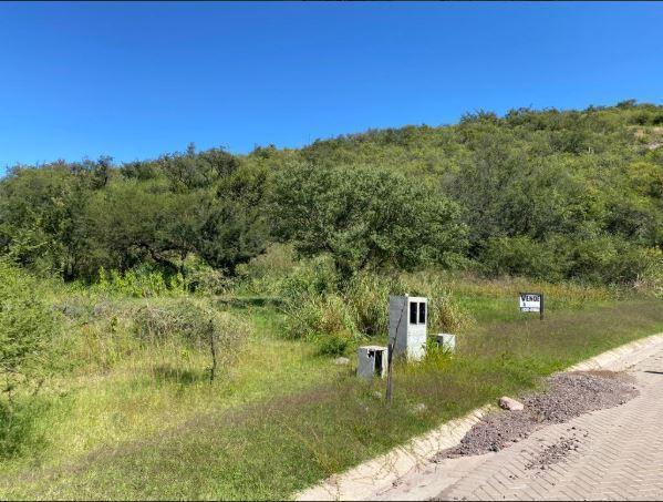 Foto de VENTA TERRENO EN COUNTRY LA DESEADA MANZANA 1 LOTE 3, imagen 3